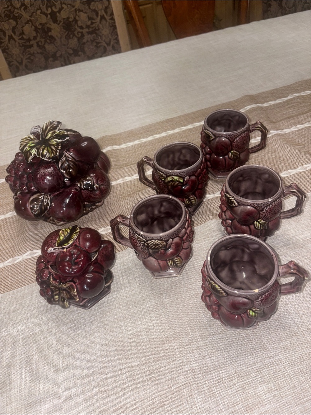 INARCO E-2712 Purple Grapes/plums Ceramic Mug Set of 4 w/ Lidded Canister & Jar
